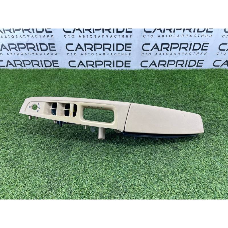 Підлокітник (салон) AUDI A8 D4 2011 4,2 4H1867165CEM4