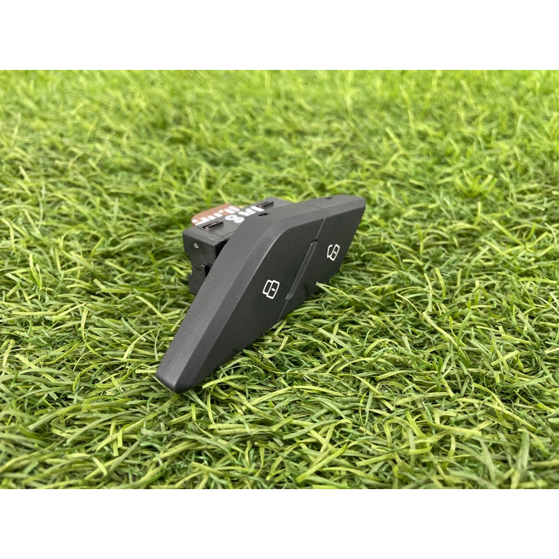 Кнопка блокировки центрального замка (электрика / кнопки) AUDI A8 D4 2011 4,2 4H0962108B5PR