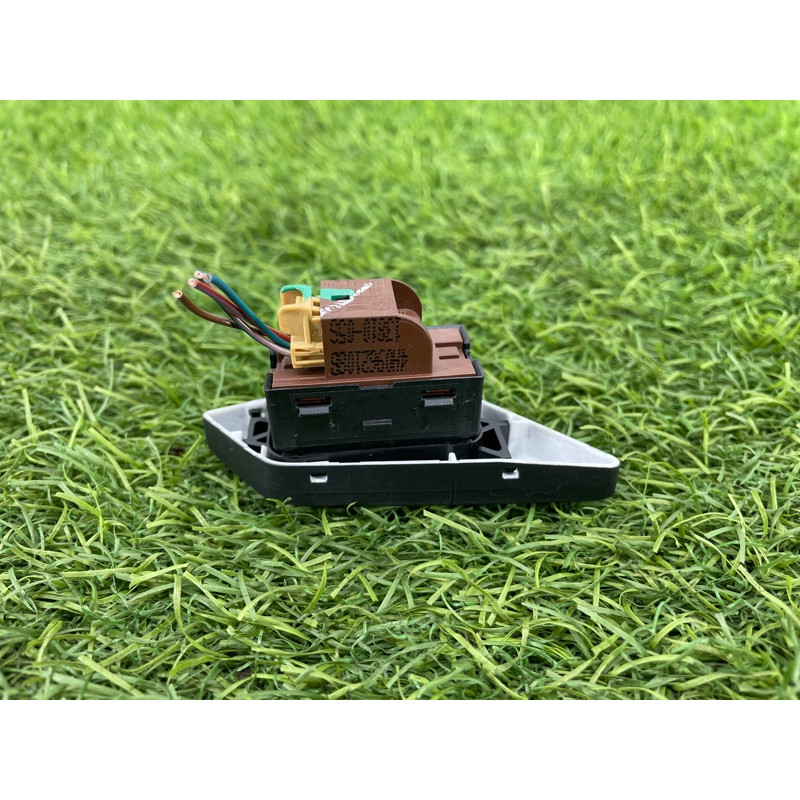 Кнопка блокировки центрального замка (электрика / кнопки) AUDI A8 D4 2011 4,2 4H0962108B5PR