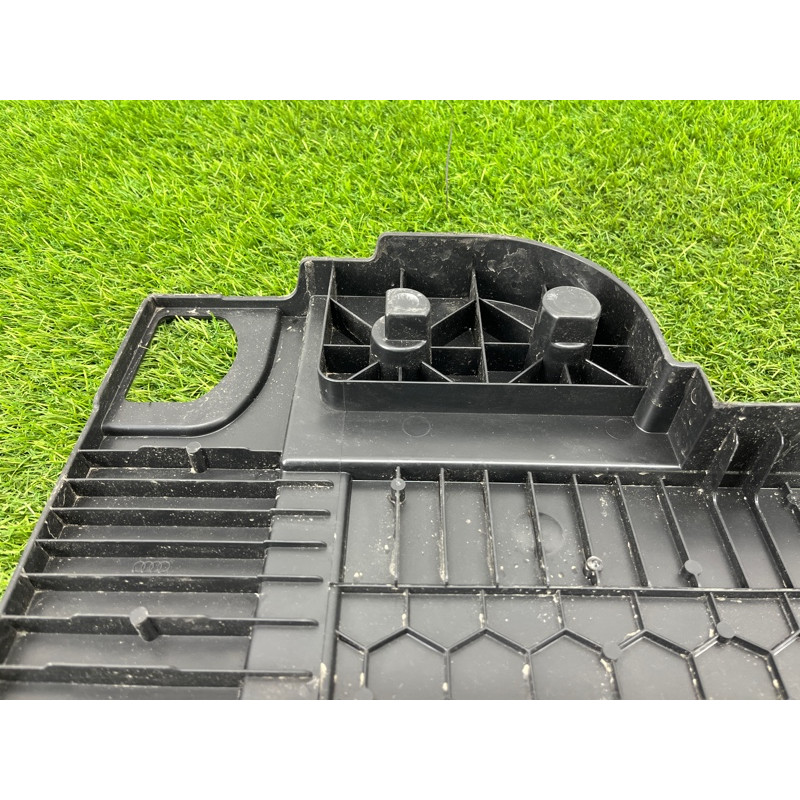 Лоток багажника (салон) AUDI A4 B9 2017 2.0L 8W5863373G