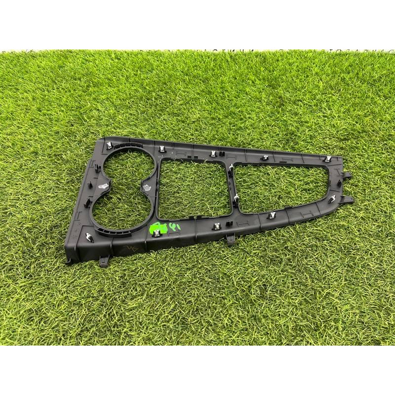 Накладка центральной консоли (салон) Audi A5 F5 2019 2.0 TFSI 8W1864241A6PS