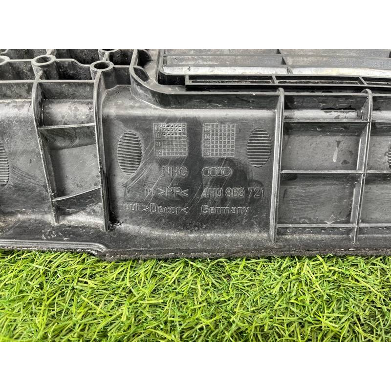 Обшивка багажника (салон) AUDI A8 D4 2011 4,2 4H0863721K9X7