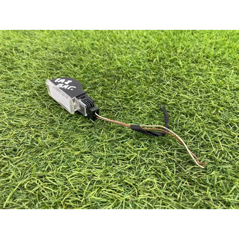 Ліхтар багажника (салон) AUDI A8 D4 2011 4,2 4B0947415A