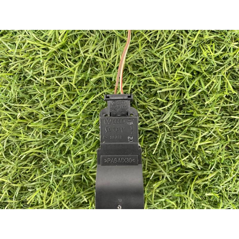 Ліхтар багажника (салон) AUDI A8 D4 2011 4,2 4B0947415A