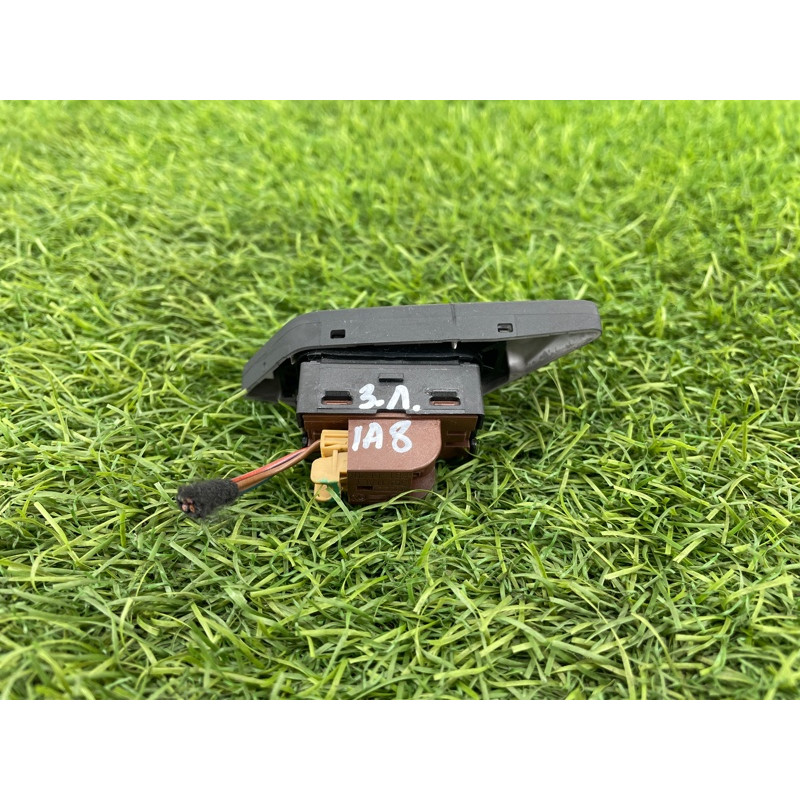 Кнопка блокировки центрального замка (электрика / кнопки) AUDI A8 D4 2011 4,2 4H0962107B5PR