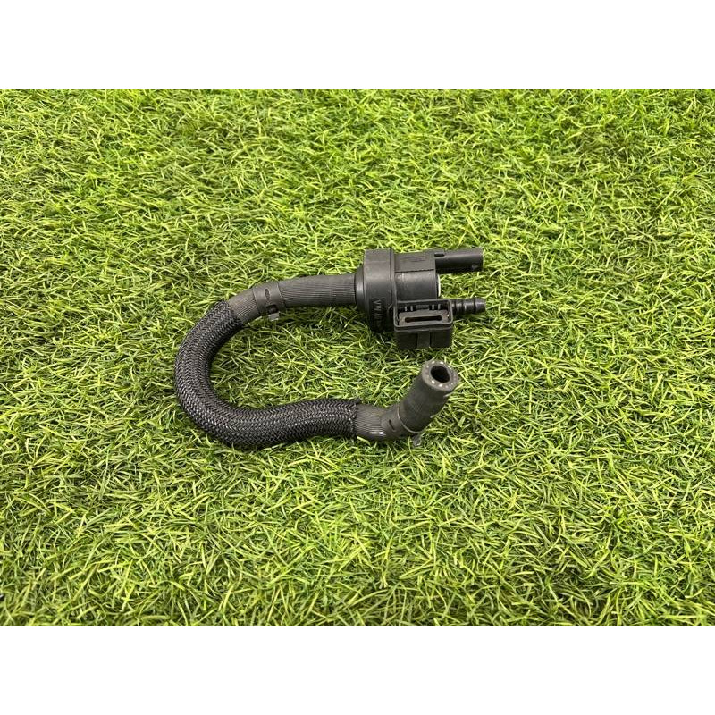 Клапан вентиляции топливного бака (топливная система) Audi Q5 8R 2012 3.2 CALB 06H906517G