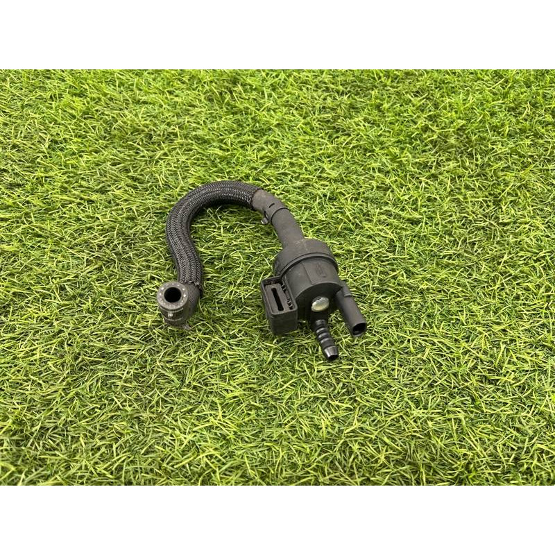 Клапан вентиляции топливного бака (топливная система) Audi Q5 8R 2012 3.2 CALB 06H906517G