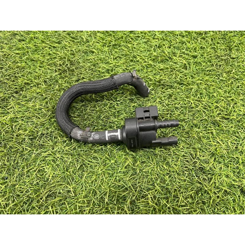 Клапан вентиляции топливного бака (топливная система) Audi Q5 8R 2012 3.2 CALB 06H906517G