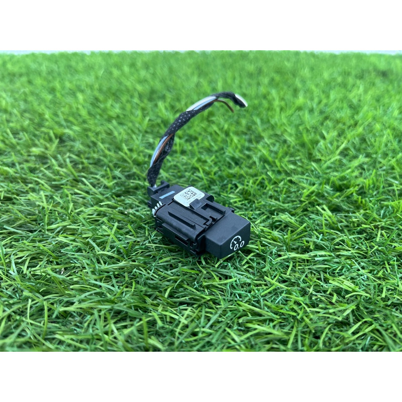 Кнопка сброса пробега (электрика / кнопки) Audi A5 F5 2019 2.0 TFSI 4m1907569