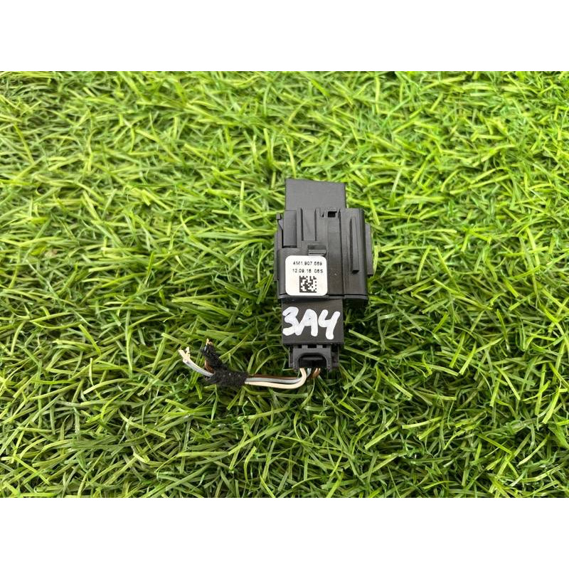 Кнопка сброса пробега (электрика / кнопки) AUDI A4 B9 2017 2.0L 4m1907569