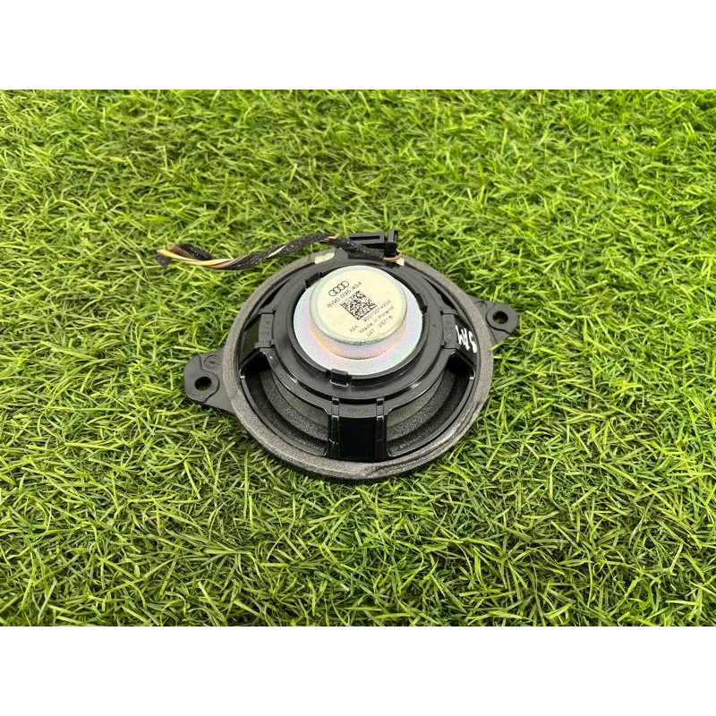 Динамик (электрика) AUDI A4 B9 2017 2.0L 8W0035454