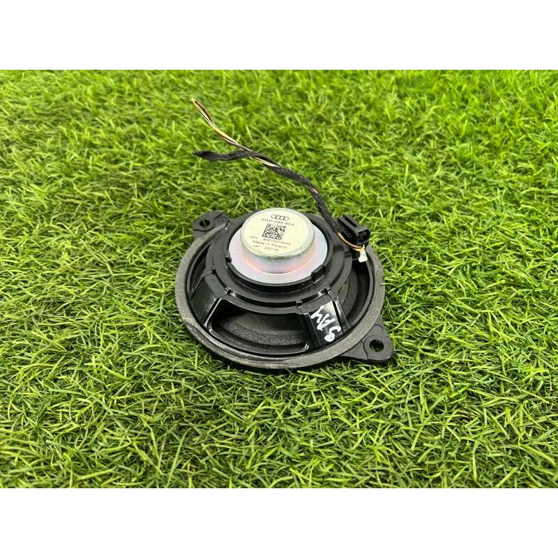 Динамик (электрика) AUDI A4 B9 2017 2.0L 8W0035454