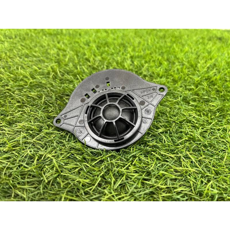 Динамик (электрика) AUDI A4 B9 2017 2.0L 8W0035399