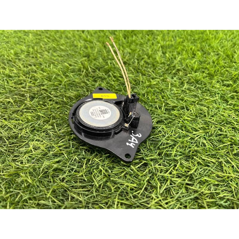 Динамик (электрика) AUDI A4 B9 2017 2.0L 8W0035399