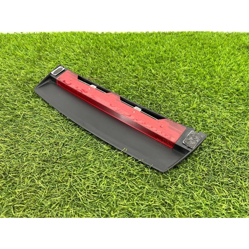 Повторитель стоп сигнала (оптика) AUDI A8 D4 2011 4,2 4H0945097