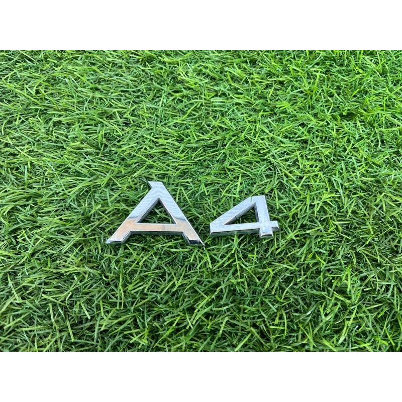 Эмблема (кузов и элементы) AUDI A4 B9 2017 2.0L 8H08537412ZZ