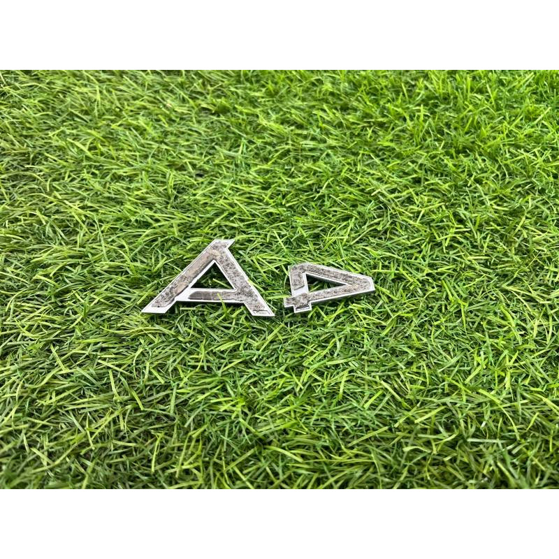 Эмблема (кузов и элементы) AUDI A4 B9 2017 2.0L 8H08537412ZZ