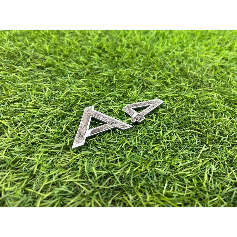 Эмблема (кузов и элементы) AUDI A4 B9 2017 2.0L 8H08537412ZZ