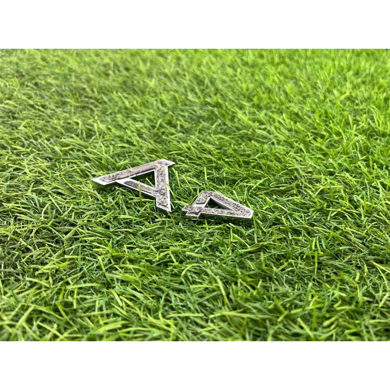 Эмблема (кузов и элементы) AUDI A4 B9 2017 2.0L 8H08537412ZZ