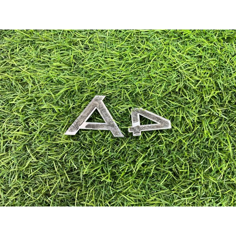 Эмблема (кузов и элементы) AUDI A4 B9 2017 2.0L 8H08537412ZZ