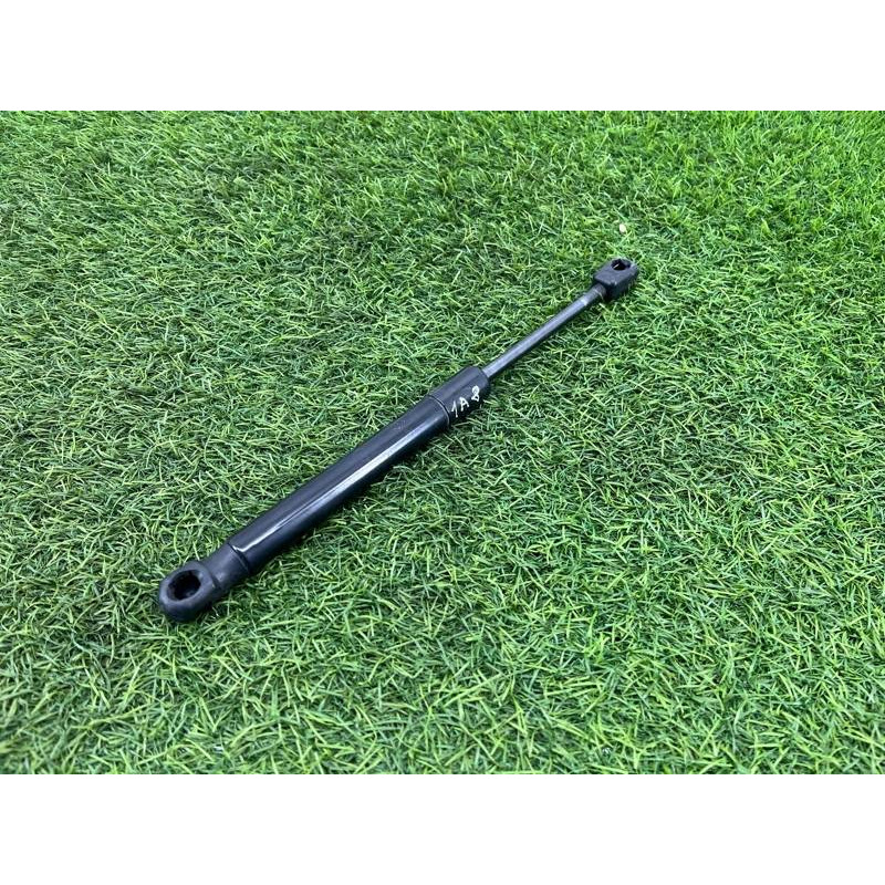 Амортизатор капота (кузов и элементы) AUDI A8 D4 2011 4,2 4H0823359D