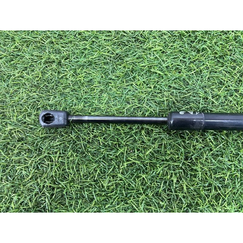 Амортизатор капота (кузов и элементы) AUDI A8 D4 2011 4,2 4H0823359D