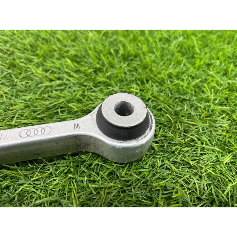 Стойка стабилизатора (подвеска) AUDI A8 D4 2011 4,2 4H0411317A