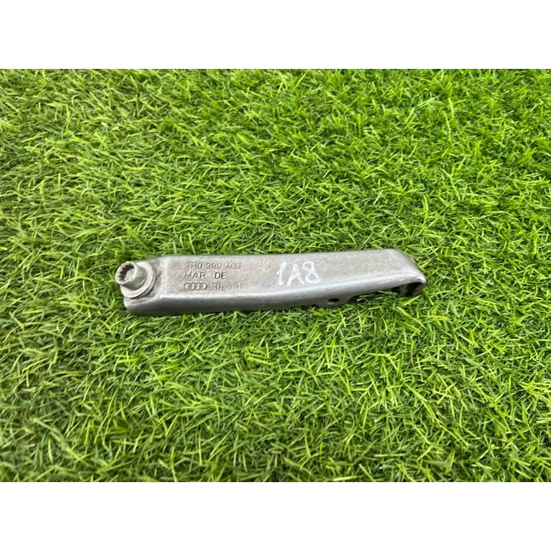 Кронштейн КПП (трансмиссия) AUDI A8 D4 2011 4,2 4H0399403E