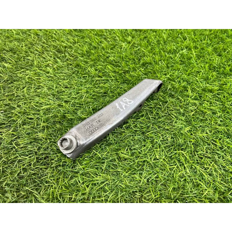 Кронштейн КПП (трансмиссия) AUDI A8 D4 2011 4,2 4H0399403E