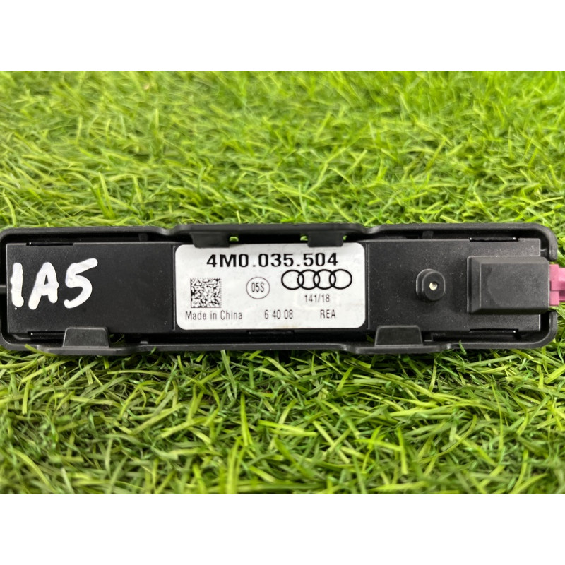 Усилитель антенны (электрика) Audi A5 F5 2019 2.0 TFSI 4M0035504