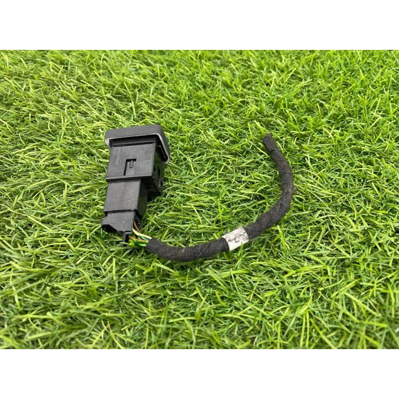 Кнопка подогрева сиденья (электрика / кнопки) AUDI A8 D4 2011 4,2 4H0963563A5PR