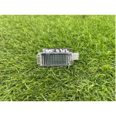 Плафон багажника