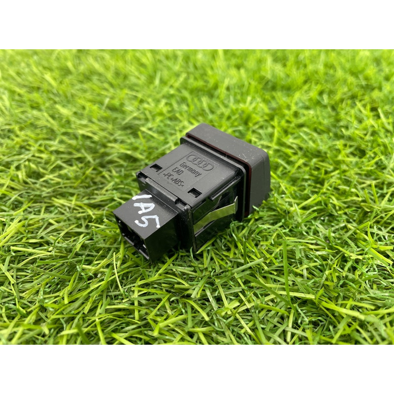 Кнопка аварийной сигнализации (электрика / кнопки) Audi A5 F5 2019 2.0 TFSI 8W0941509A5PR