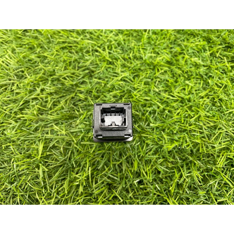 Кнопка аварийной сигнализации (электрика / кнопки) Audi A5 F5 2019 2.0 TFSI 8W0941509A5PR