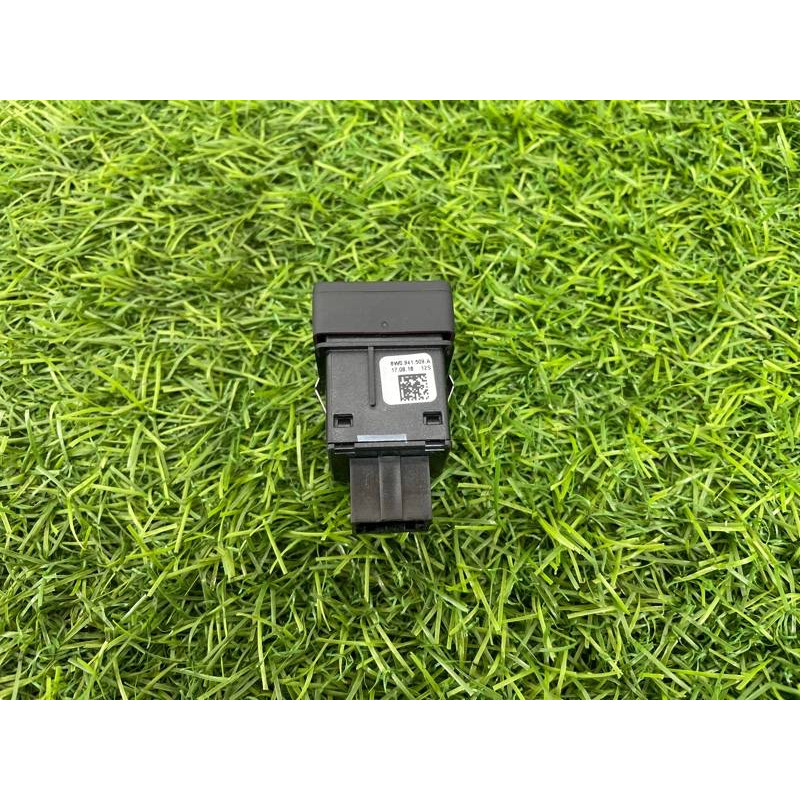 Кнопка аварийной сигнализации (электрика / кнопки) Audi A5 F5 2019 2.0 TFSI 8W0941509A5PR