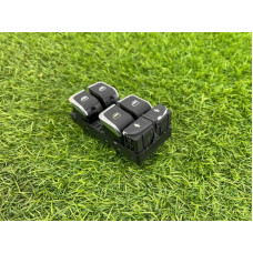 Блок кнопок стеклоподъемников