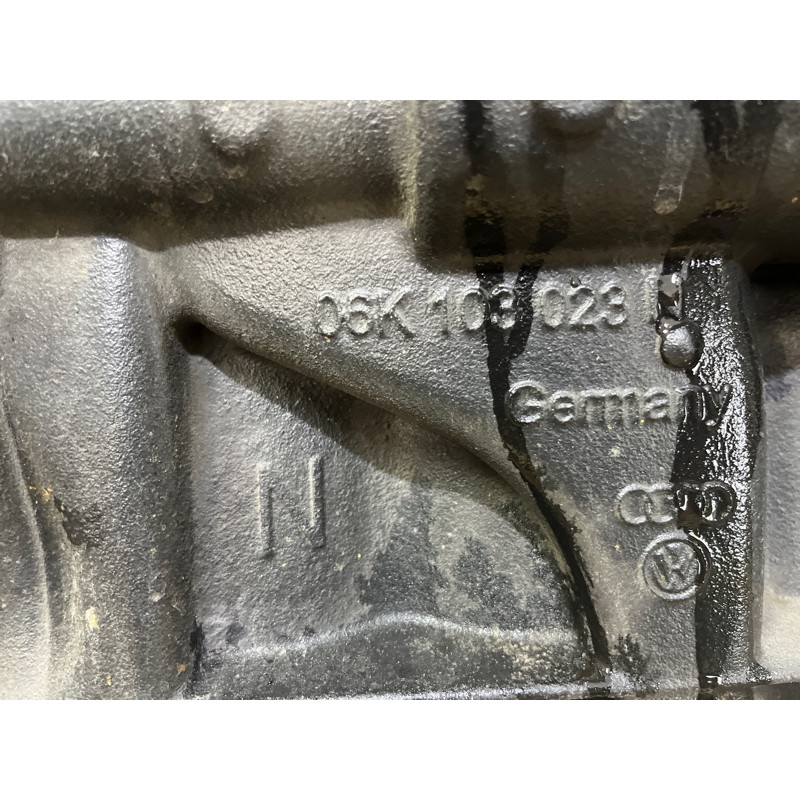 Двигатель (двигатель и элементы) AUDI A4 B9 2017 2.0L 06L100033D