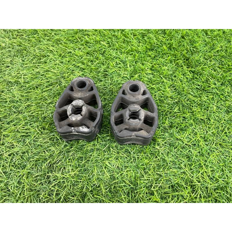 Подушка глушителя (выпускная система) AUDI A8 D4 2011 4,2 8K0253147A