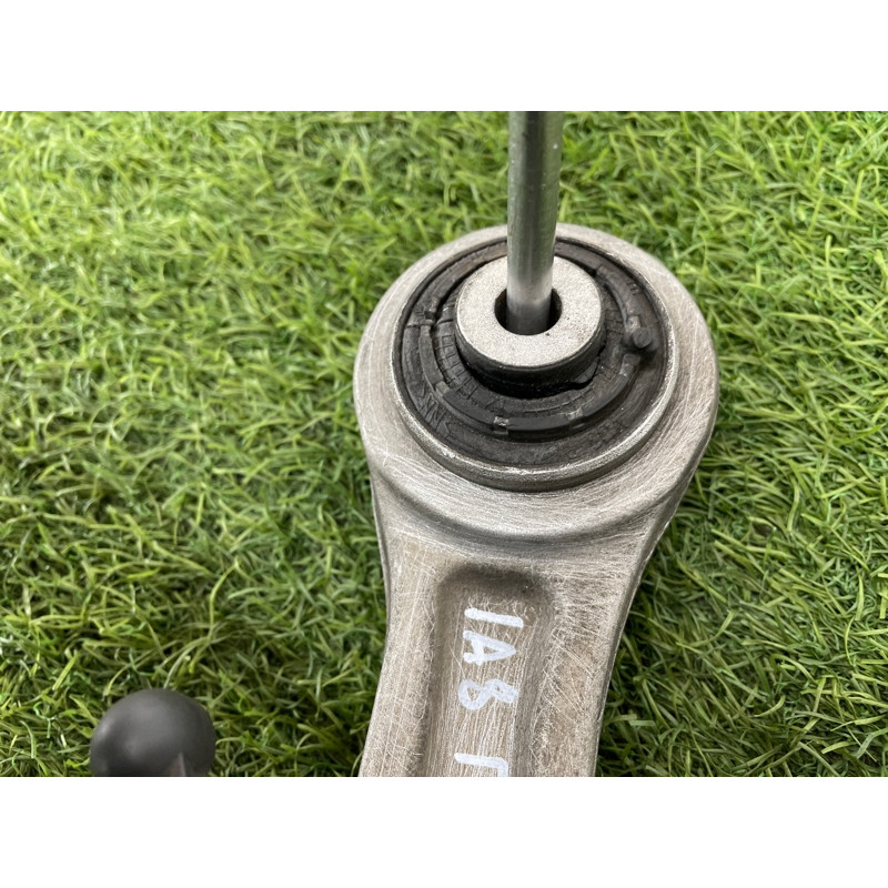 Рычаг подвески (подвеска) AUDI A8 D4 2011 4,2 4H0407151C