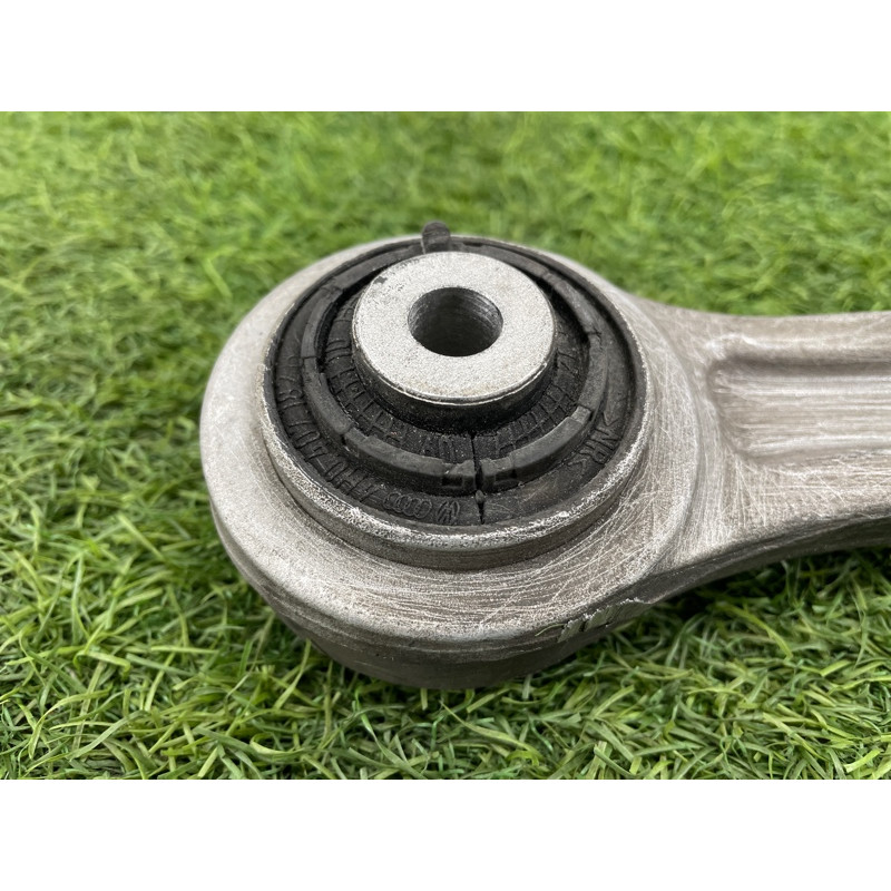 Рычаг подвески (подвеска) AUDI A8 D4 2011 4,2 4H0407152C