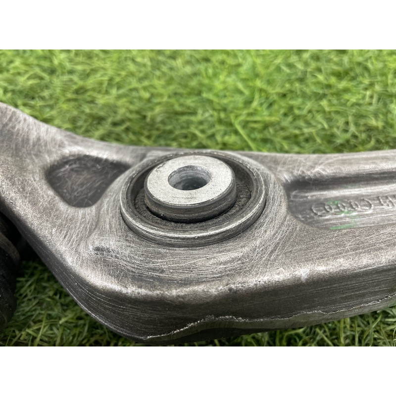 Рычаг подвески (подвеска) AUDI A8 D4 2011 4,2 4H0407152C