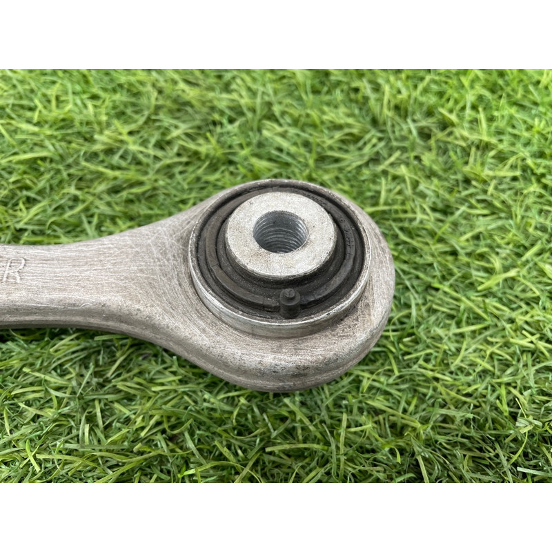 Рычаг подвески (подвеска) AUDI A8 D4 2011 4,2 8K0501530N