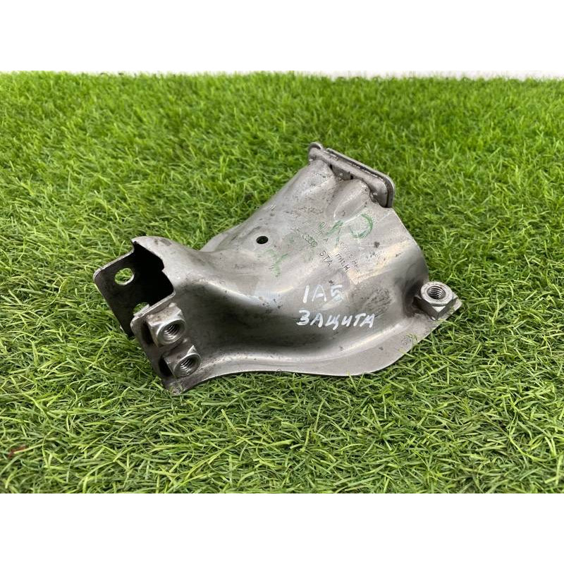 Кронштейн подушки двигателя (кронштейны двигателя) Audi Q5 8R 2012 3.2 CALB 8K0399060