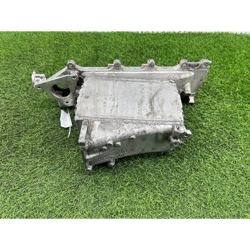 Коллектор впускной (впускная система) Volkswagen Passat B8 2016 2.0 tdi 04L129766AB