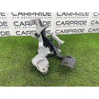 Педаль тормоза с кронштейном