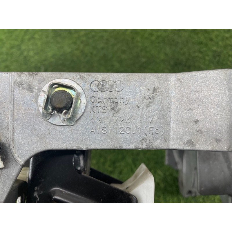 Педаль тормоза с кронштейном (тормозная система) AUDI A8 D4 2011 4,2 4G1723117