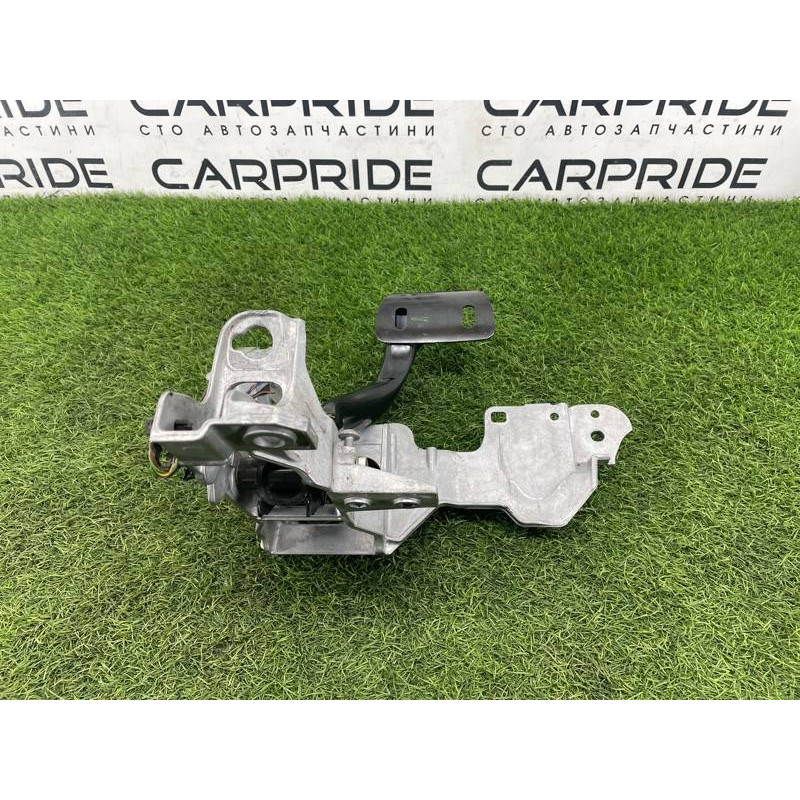 Педаль тормоза с кронштейном (тормозная система) AUDI A4 B9 2017 2.0L 8W1723117