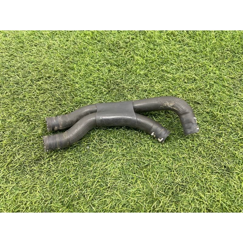 Патрубок (система охлаждения) AUDI A4 B9 2017 2.0L 8W0122445C