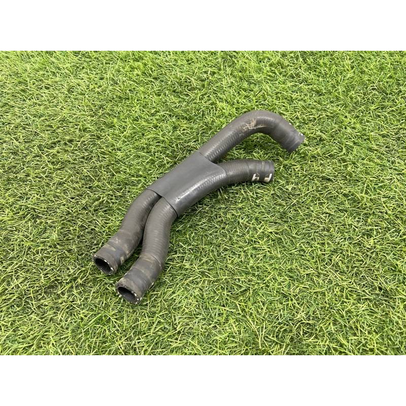 Патрубок (система охлаждения) AUDI A4 B9 2017 2.0L 8W0122445C