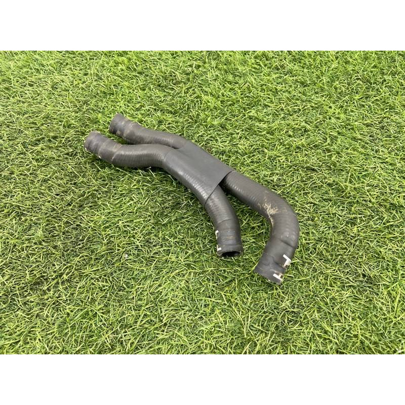 Патрубок (система охлаждения) AUDI A4 B9 2017 2.0L 8W0122445C